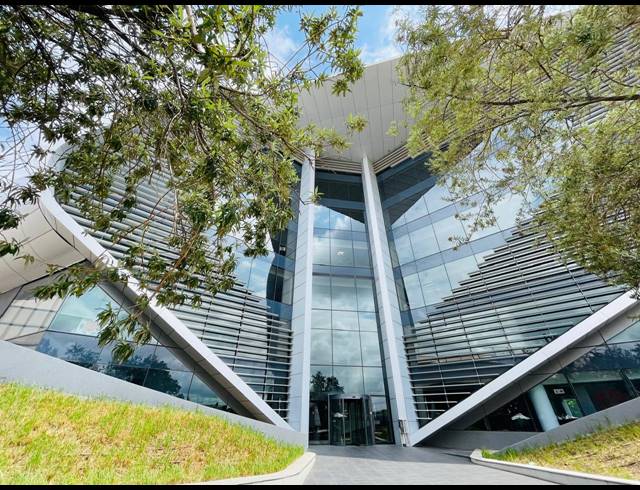 433M² OFFICE TO LET IN WATERFALL